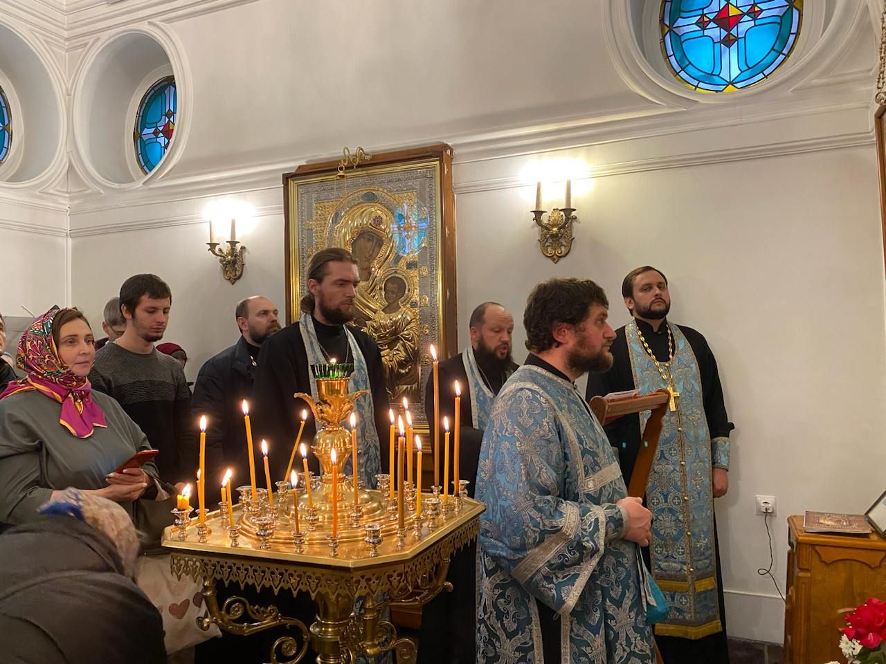 Молебен в Иверской часовне