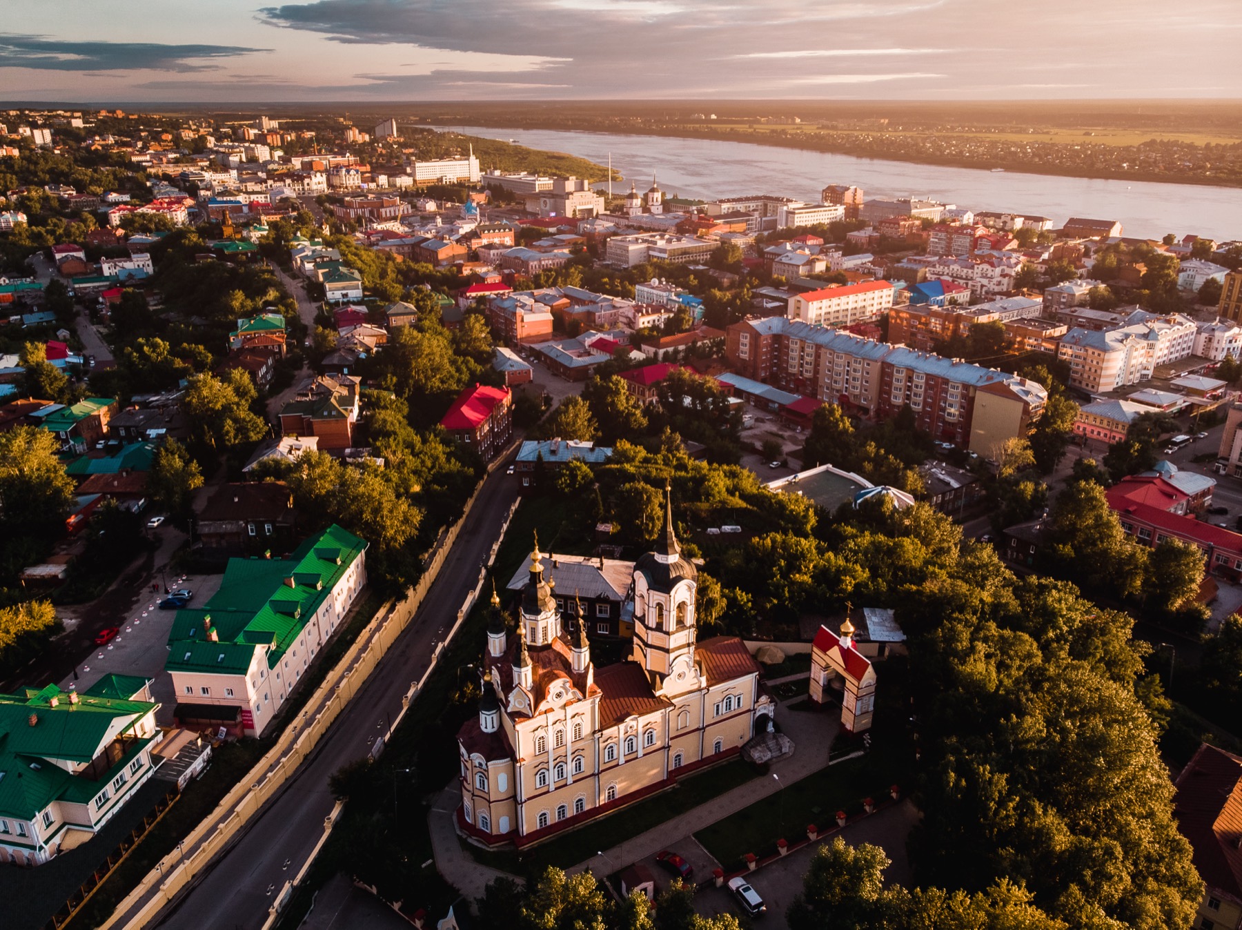 Воскресенская церковь с высоты