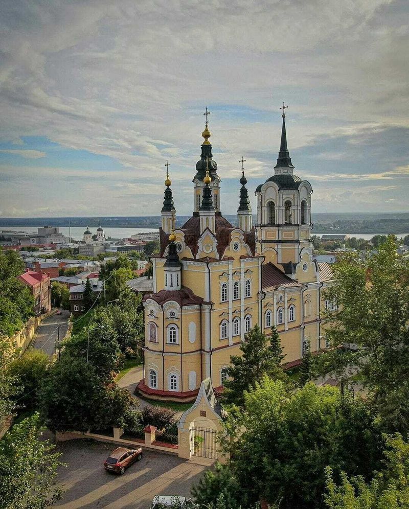 Воскресенская церковь с высоты