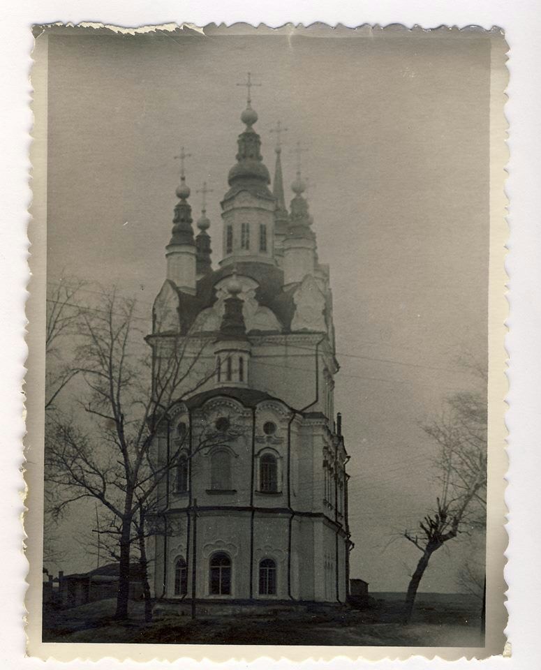 Воскресенская церковь на старой фотографии